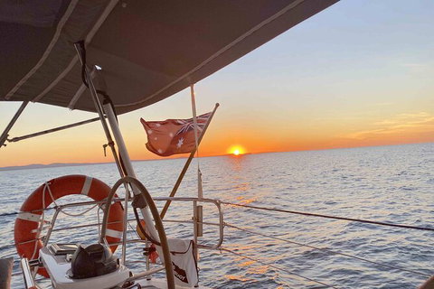 Sailing Curlew Escape On Moreton Bay - Foster Accommodation 5