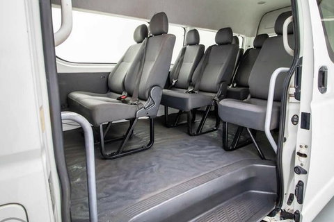 Sunshine Coast Airport Private Transfer - 13 Seat Minibus - Foster Accommodation 6