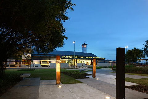 Cairns Airport Private Chater Transfer - Foster Accommodation 5