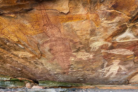 Half Day Aboriginal Rock Art Experience In Queensland - Foster Accommodation 2