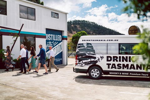Tasmanian Whisky Distillery Tour - Foster Accommodation 10