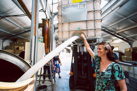 Tasmanian Whisky Distillery Tour - Foster Accommodation 5
