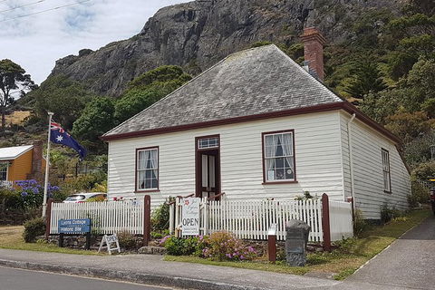 Cruise Ship Excursion: Stanley - Foster Accommodation 19