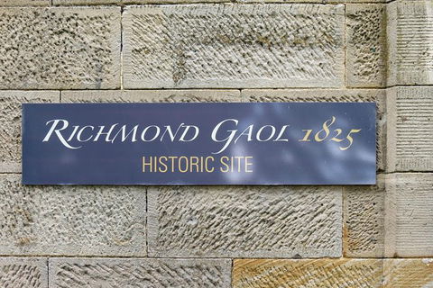 Cruise Ship Special From Hobart: Richmond Shuttle - Foster Accommodation 0
