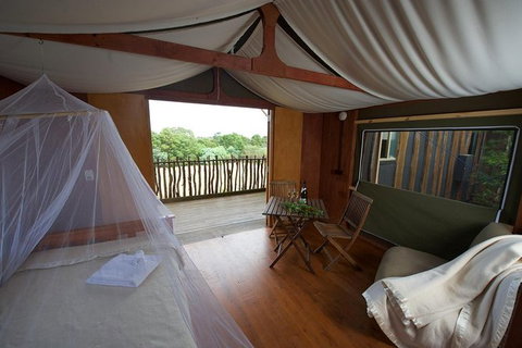 Slumber Safari At Werribee Open Range Zoo - Foster Accommodation 4