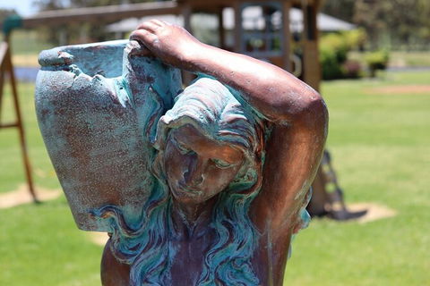 Small-Group Wine Tour In Margaret River With Tasting Plate - Foster Accommodation 6