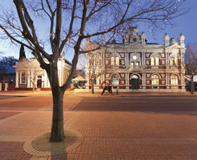 Albury Art Gallery - Foster Accommodation 0