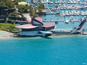 Hamilton Island QLD Foster Accommodation