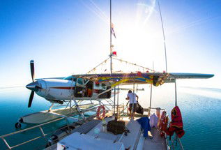 Air Whitsunday Seaplanes - Foster Accommodation 1