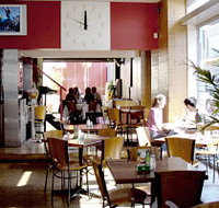 Kush Restaurant - Foster Accommodation