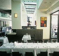 Number 8 Restaurant and Wine Bar - Foster Accommodation