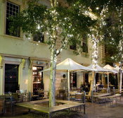 Ryans Paragon Hotel - Foster Accommodation