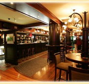 Waxy's Irish Pub - Foster Accommodation