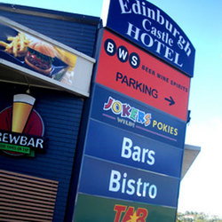 The EDI - Edinburgh Castle Hotel - Foster Accommodation 2