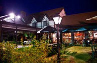 Mick O'Sheas's Irish Pub - Foster Accommodation 3
