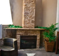 Madison Hotel Central - Foster Accommodation