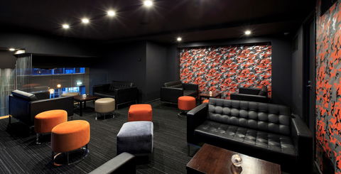 Watermark Docklands - Foster Accommodation 4