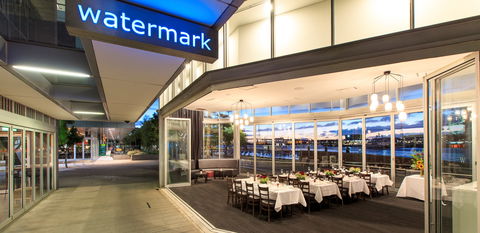Watermark Docklands - Foster Accommodation 6