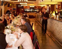 Martin Place Bar - Foster Accommodation 3