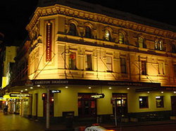 Mountbatten Hotel - Foster Accommodation 0