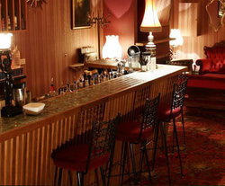 Back Bar - Foster Accommodation 0