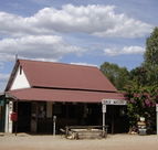 Daly Waters Historic Pub - Foster Accommodation