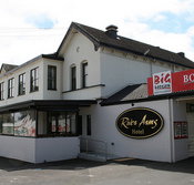 River Arms Hotel - Foster Accommodation