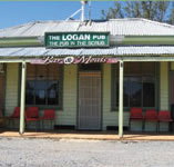The Logan Pub - Foster Accommodation
