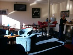 Black Stallion Hotel - Foster Accommodation 1