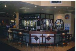 Hotel Metropole Proserpine - Foster Accommodation 1