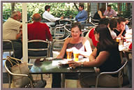 The Commodore Hotel - Foster Accommodation 3