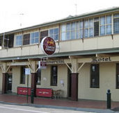 Commercial Hotel Alexandra - Foster Accommodation
