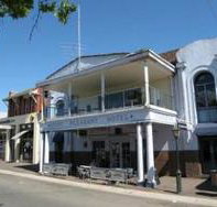Mount Pleasant Hotel - Foster Accommodation