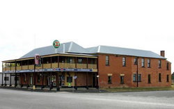 Bundarra Hotel - Foster Accommodation 0
