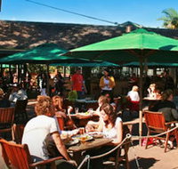 The Beach Hotel - Foster Accommodation