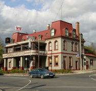 The Grand Hotel Healesville - Foster Accommodation