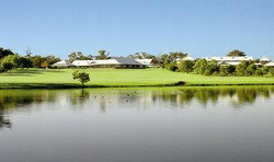 Vitoria's Restaurant - Foster Accommodation 0