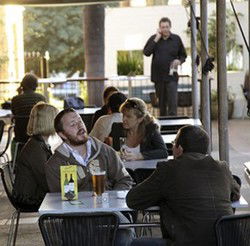 Captain Stirling Brasserie - Foster Accommodation 0