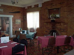 Commercial Hotel Hayfield - Foster Accommodation 1