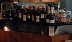 Dux Restaurant - Foster Accommodation 2