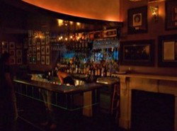 Iguana Bar - Foster Accommodation 3