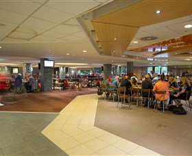 Ainslie Football And Social Club - Foster Accommodation 3