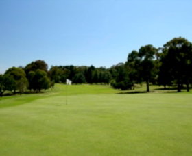 Wentworth Golf Club - Foster Accommodation 0