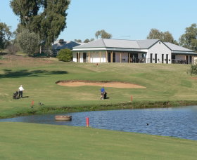Yarrawonga Mulwala Golf Club Resort - Foster Accommodation 1