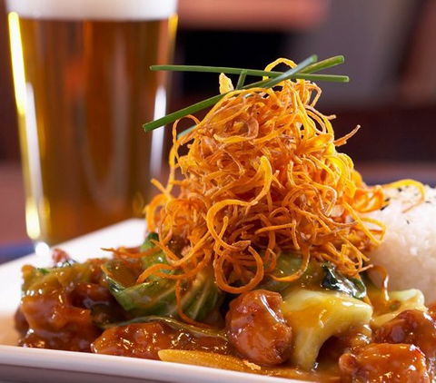 Yardhouse Bar & Brasserie - Foster Accommodation 4