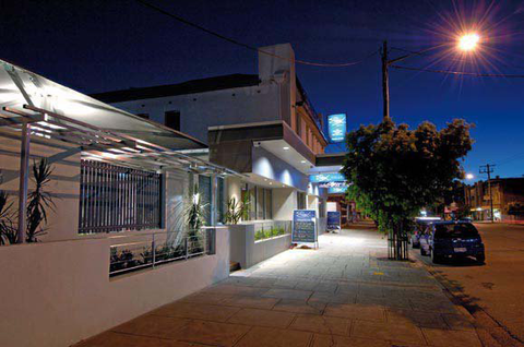Bank Hotel - Foster Accommodation 2
