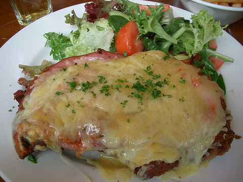 Duaringa Hotel - Foster Accommodation 0