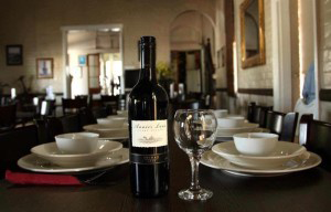 Grand Hotel (Mount Morgan) - Foster Accommodation 2