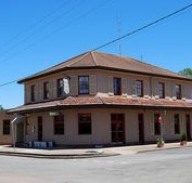 Heddon Greta Hotel - Foster Accommodation