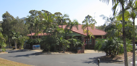 Valla Beach Tavern - Foster Accommodation 3